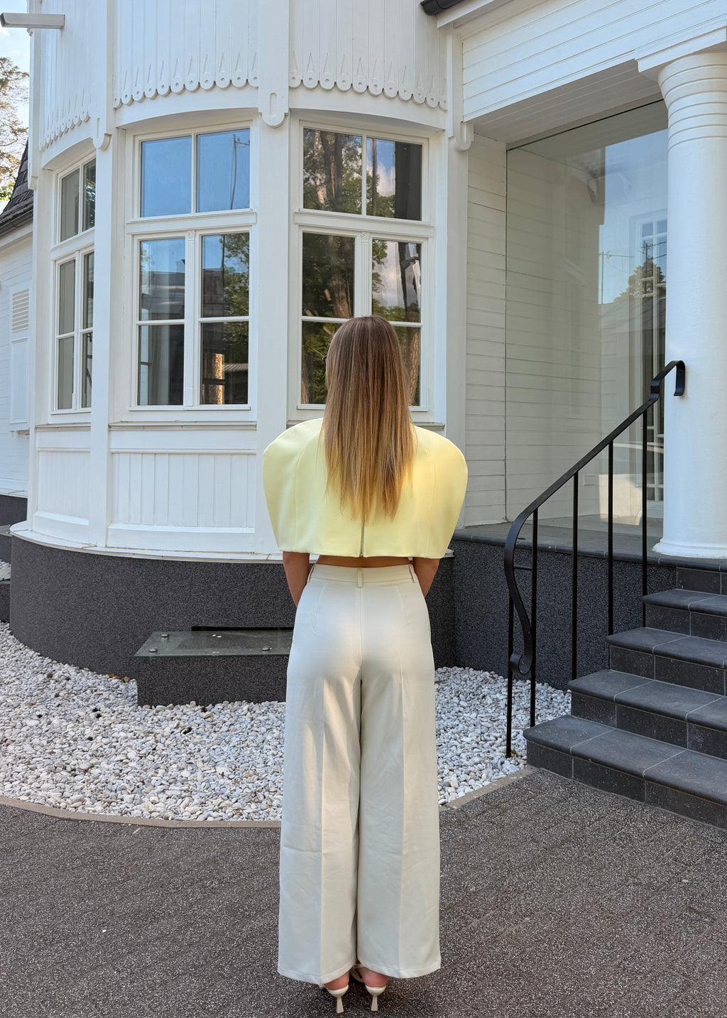 Butter Yellow Sculpt Top